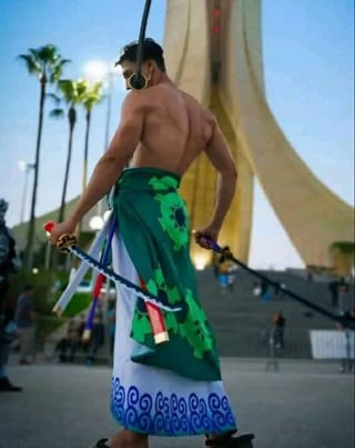 Ce type a pillé l'intégralité de l'Algérie. This guy mogged the entirety of algerian kehl fb